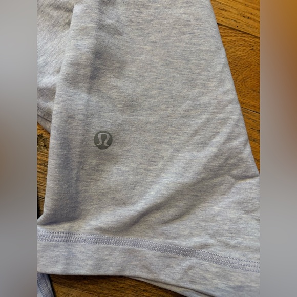 Lululemon shorts - Picture 4 of 5